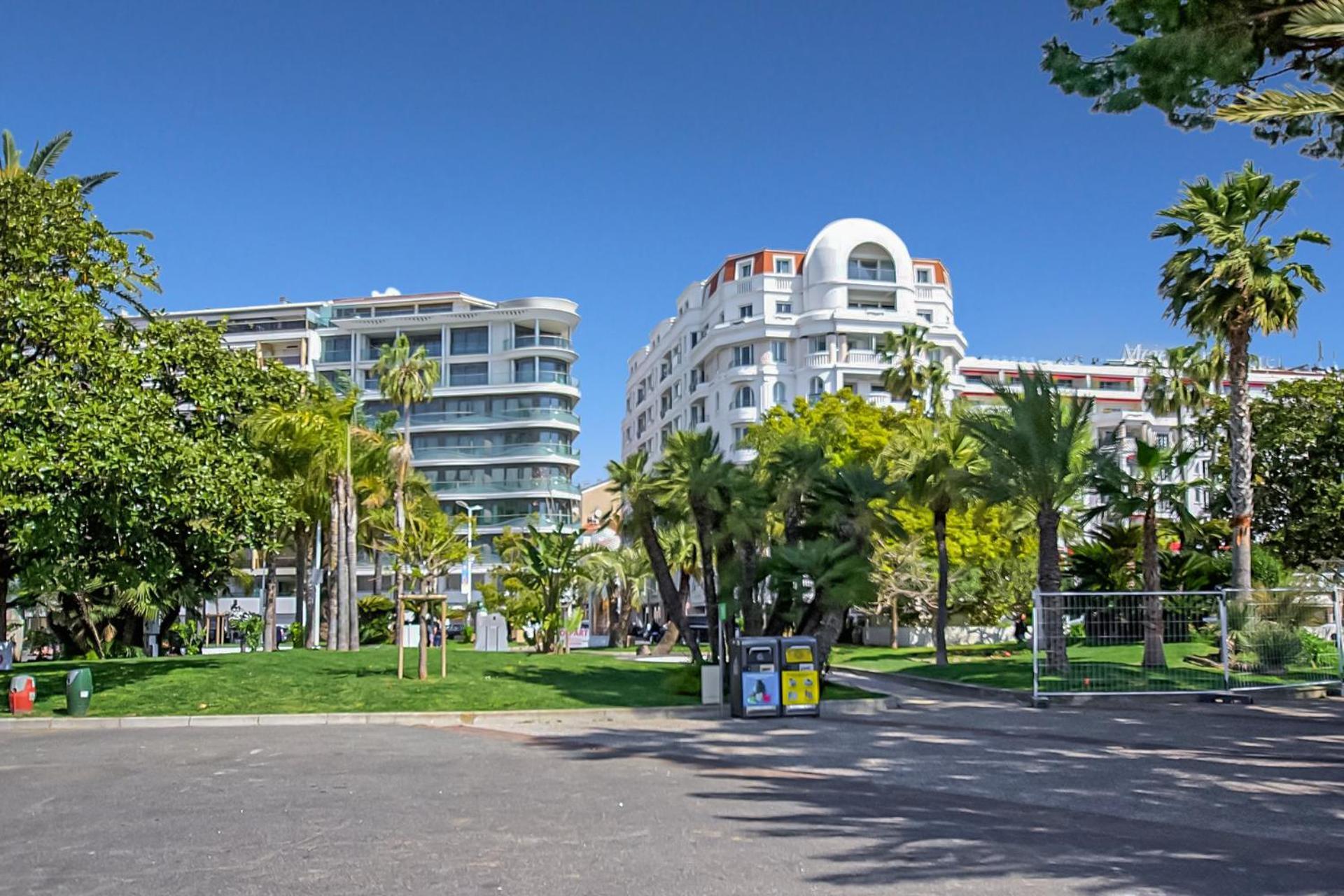 7 Croisette Apartment Кан Екстериор снимка